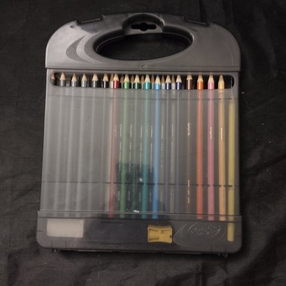 HALLMARK Color Pencils and Sketch Set - Picture 2 of 4